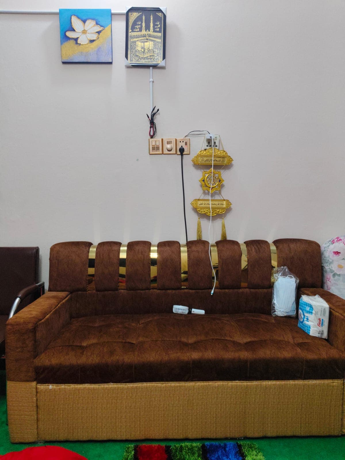 অপেক্ষমান লাউঞ্জ ও বসার স্থান